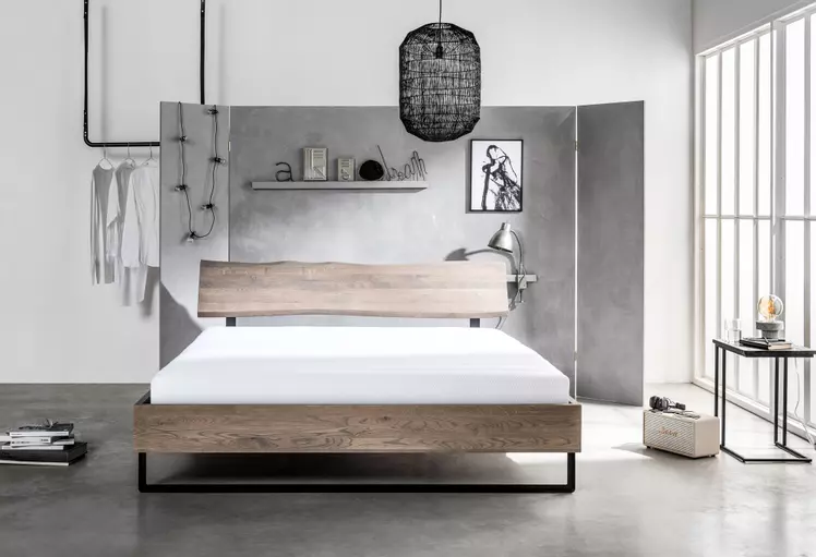 Stellen Sie Ihr Bett zusammen